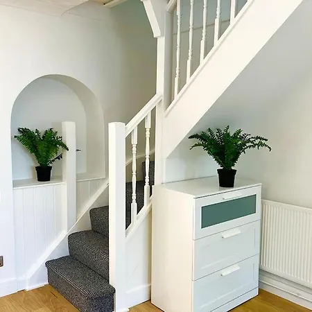 Beautiful Two Bedroom Cottage Morriston Extérieur photo