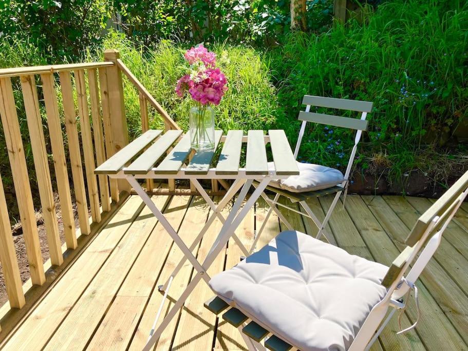 Beautiful Two Bedroom *